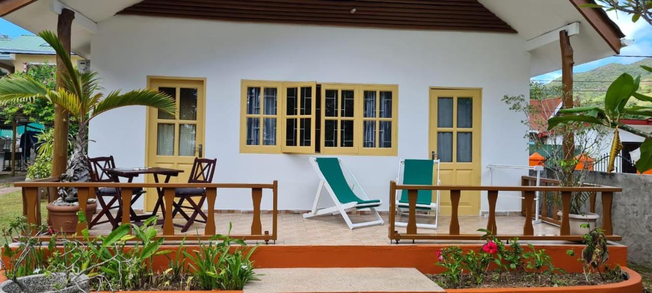 Chez Lester Baie Sainte Anne エクステリア 写真