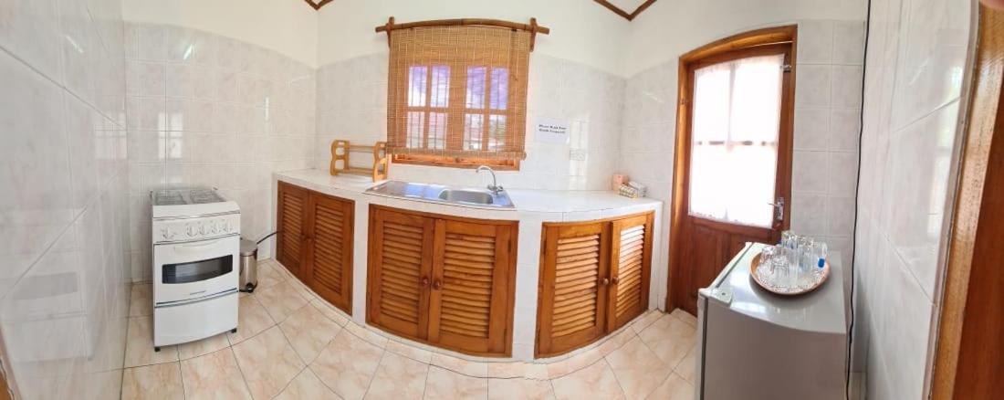 Chez Lester Baie Sainte Anne エクステリア 写真